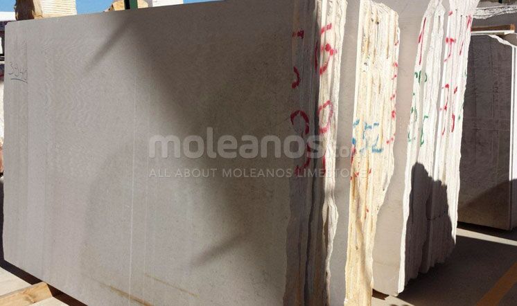 Moleanos Blue Limestone Slabs