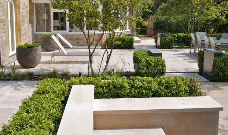 Moleanos Classic limestone landscaping